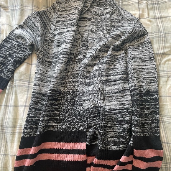 Cardigan - Picture 1 of 2